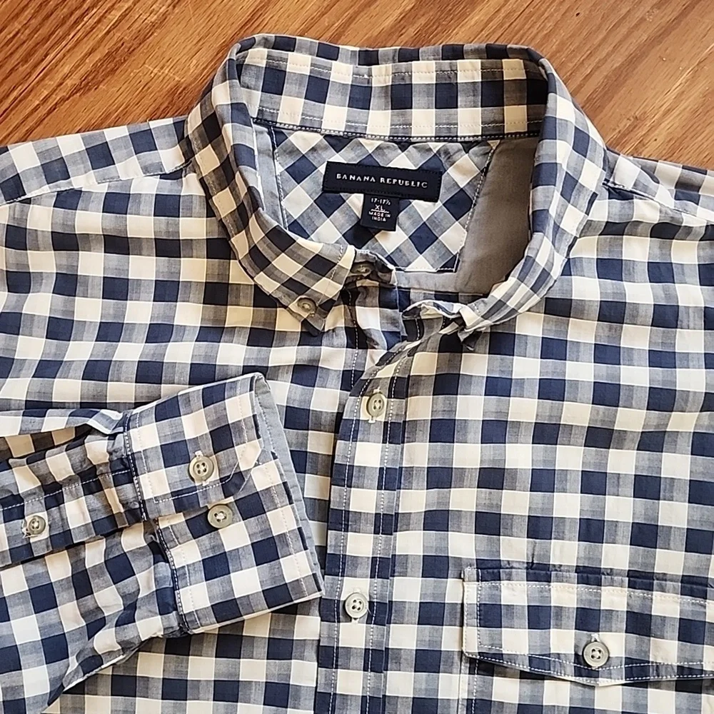 Banana republic xl 17-17 1/2 button down‎ long sleeve shirt